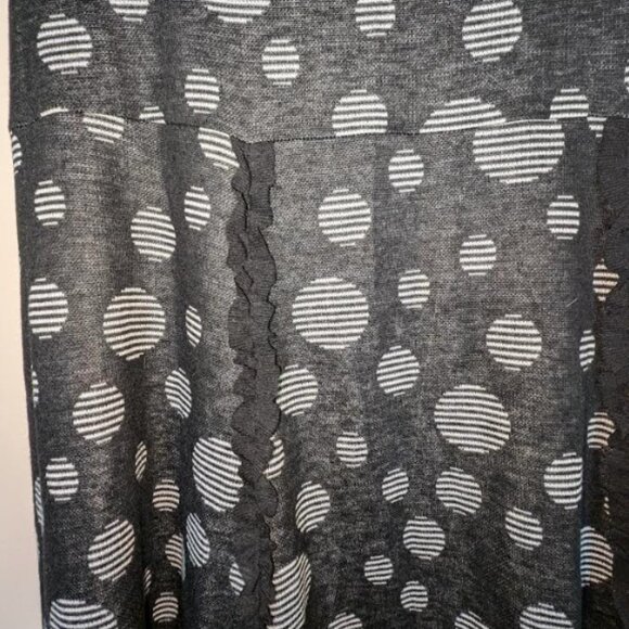 2/$35 +$9.99 Shipping NWOT Trisisto Pull On Polka Dot Skirt - Picture 2 of 4